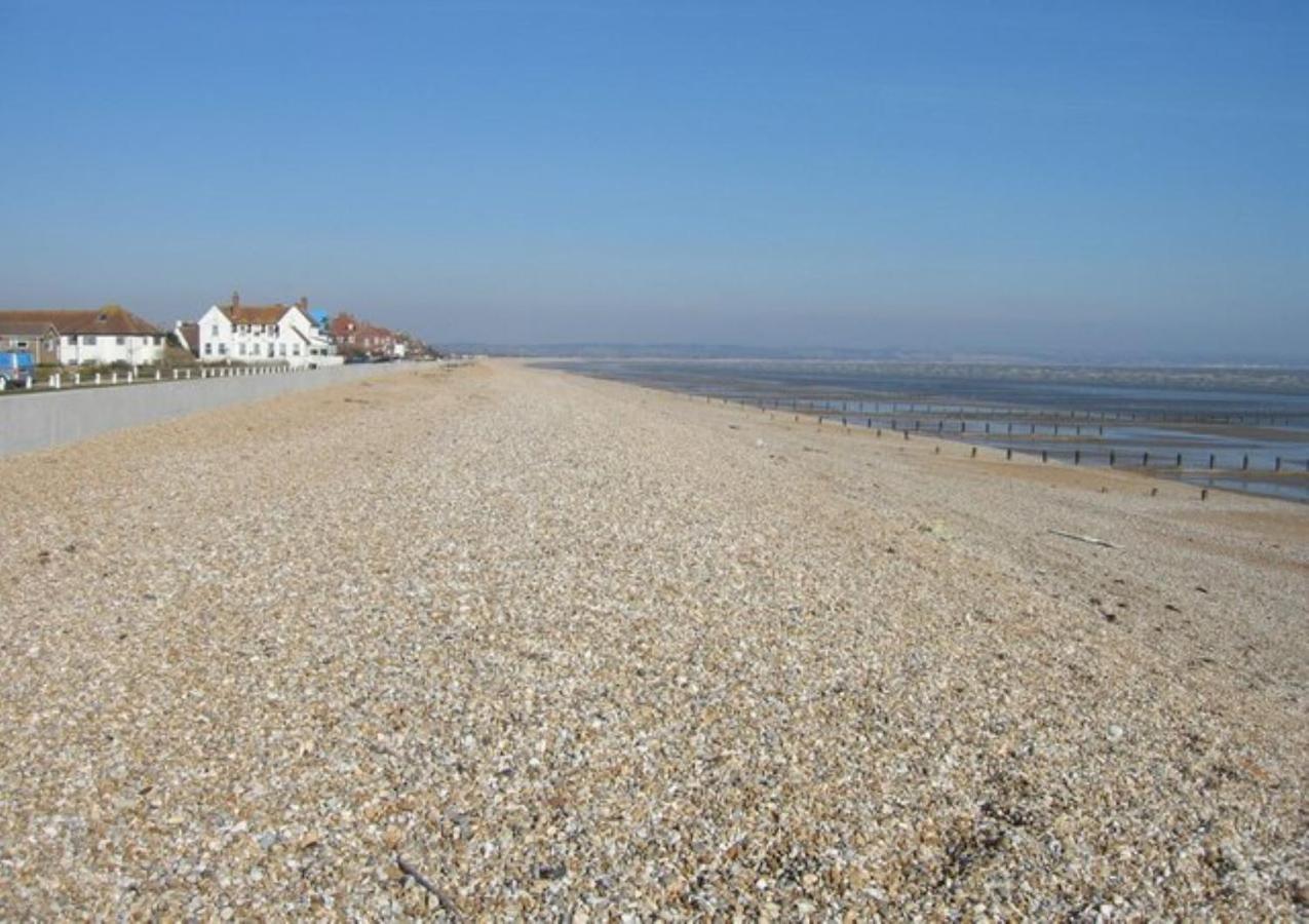 Beautiful Spacious Holiday Home - Romney Sands New Romney Kültér fotó